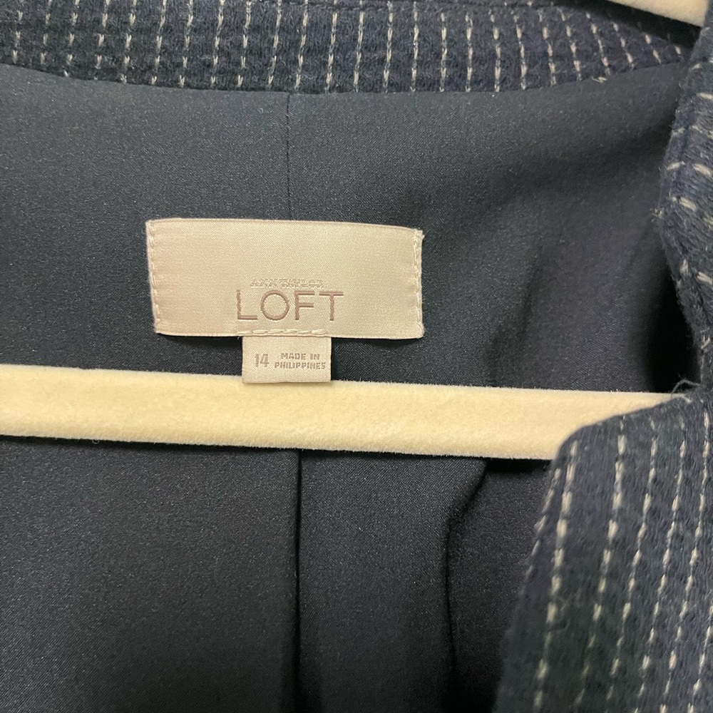 LOFT Women's Navy Pinstripe Blazer - Picture 3 of 6